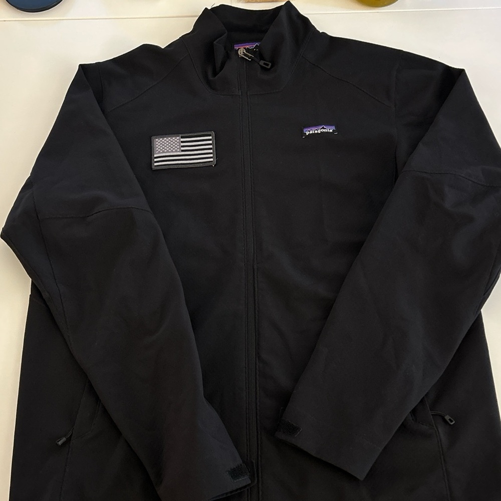 Patagonia Black Jacket - Picture 4 of 5